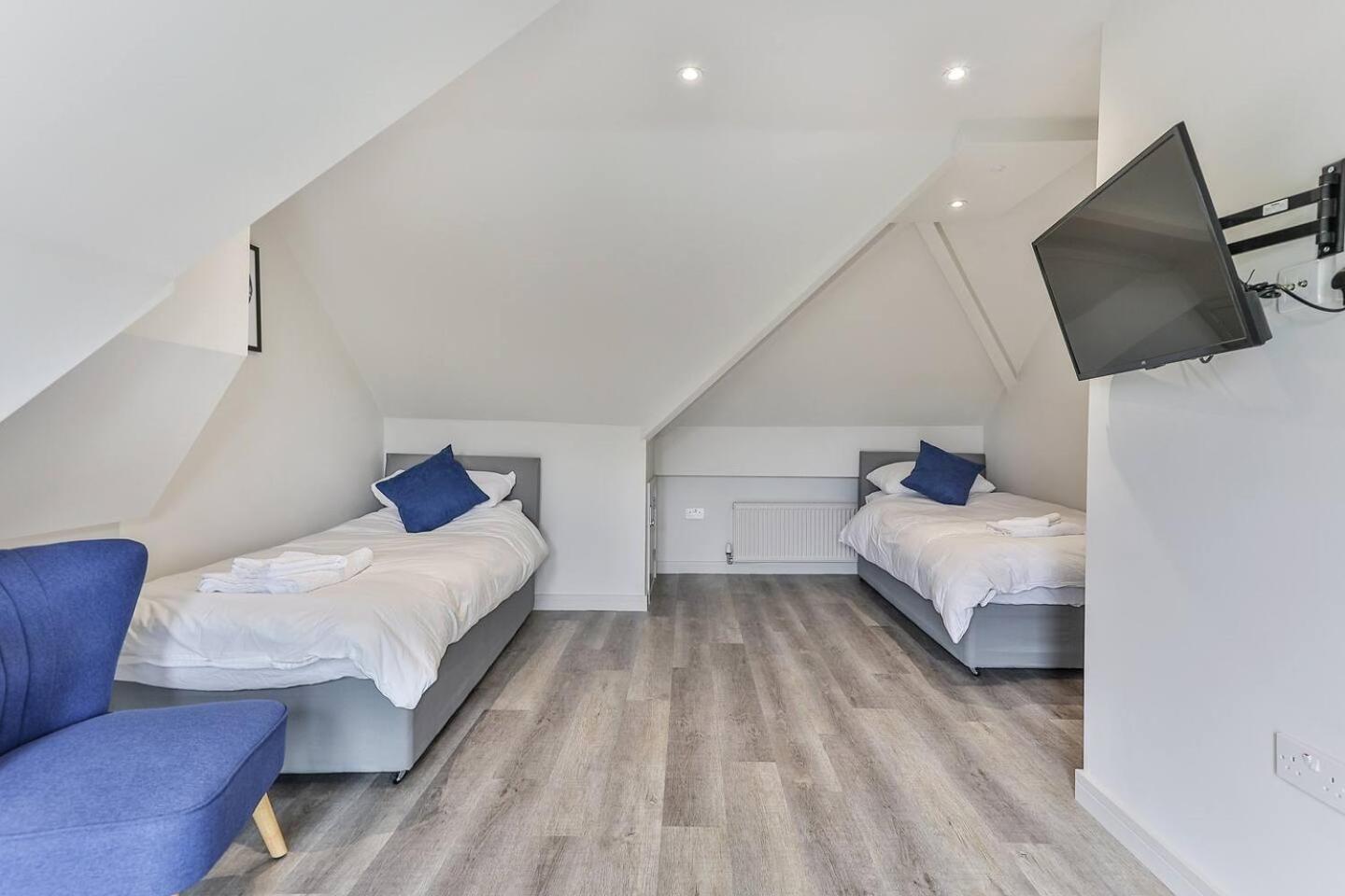 Newly Renovated 3 Bed 2 Bath Apartment & Parking Sheffield Extérieur photo